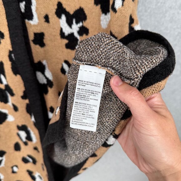 Chicos Long Line Knit Cardigan Sweater Size 1/M Animal Print Hood Cozy NEW - Picture 12 of 14